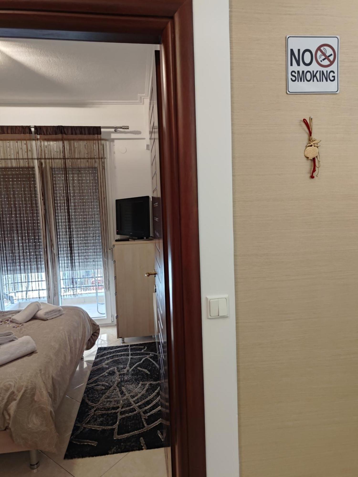 Kateríni Jordan Downtown Apartment & Parking מראה חיצוני תמונה